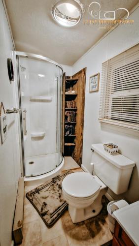 Family Cottage Bathroom