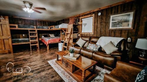 Deluxe Duplex Cabin - Main Area